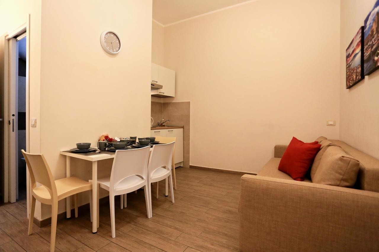 Apartcity Naples B&B Exteriör bild