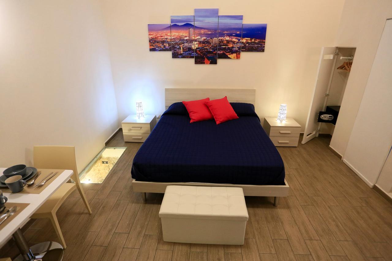Apartcity Naples B&B Exteriör bild