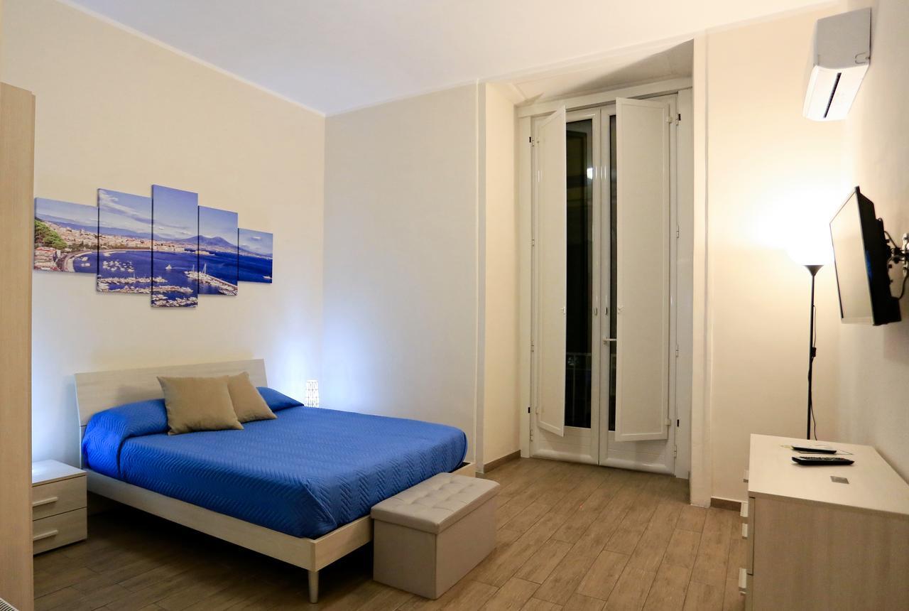 Apartcity Naples B&B Exteriör bild